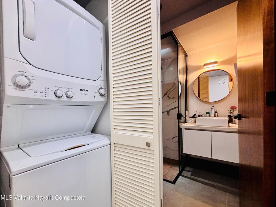 20260126232409289709000000 o