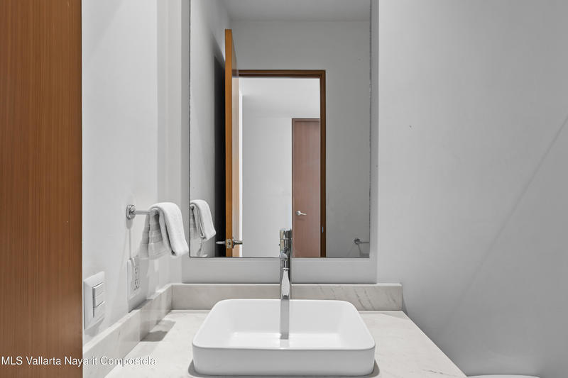 20250930015459000716000000 o