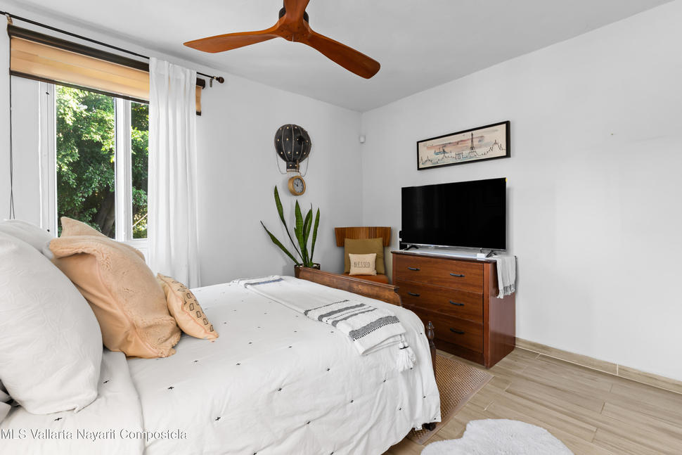 20251211055914702280000000 o