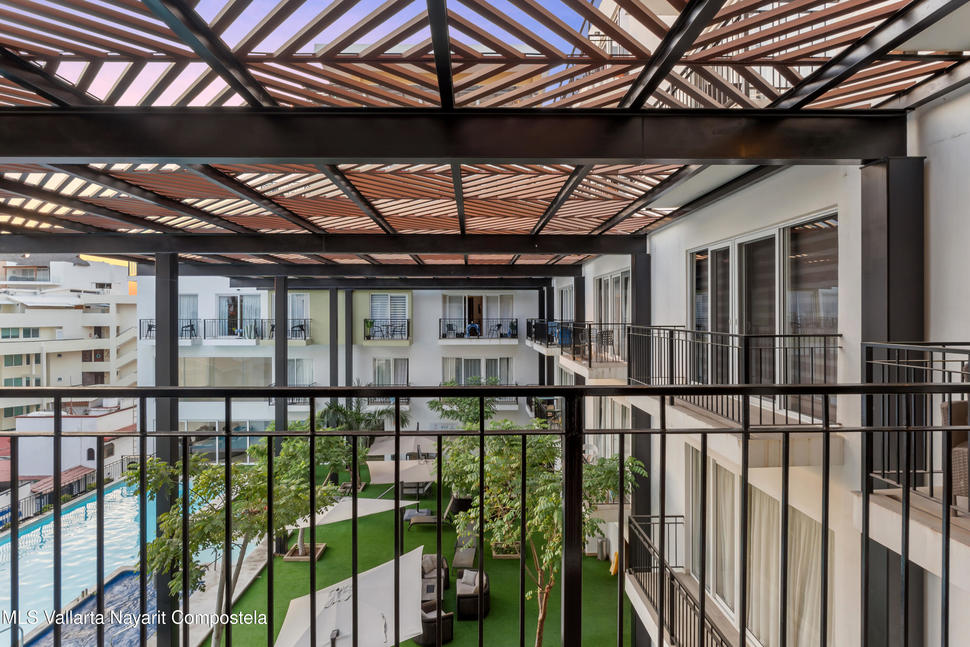 20251208185959085628000000 o