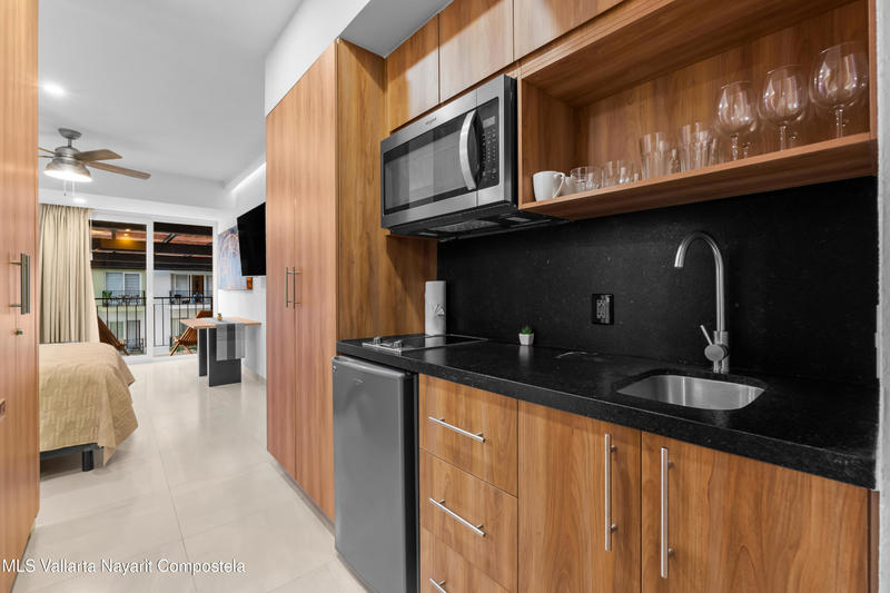 20251208190059155355000000 o