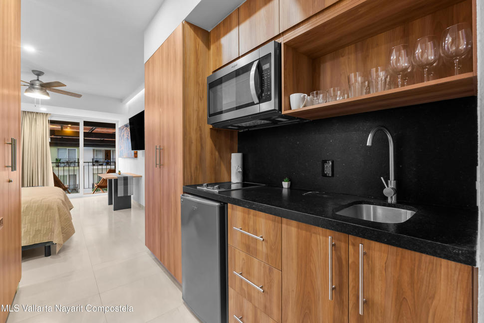 20251208190059155355000000 o