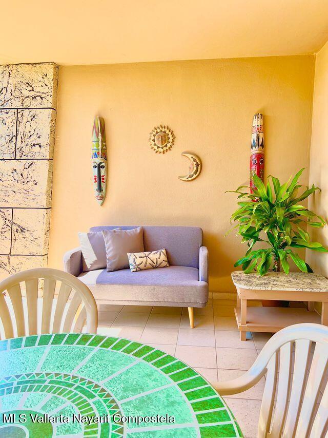 20251221012750978106000000 o