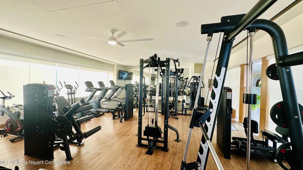 20251211193700610570000000 o