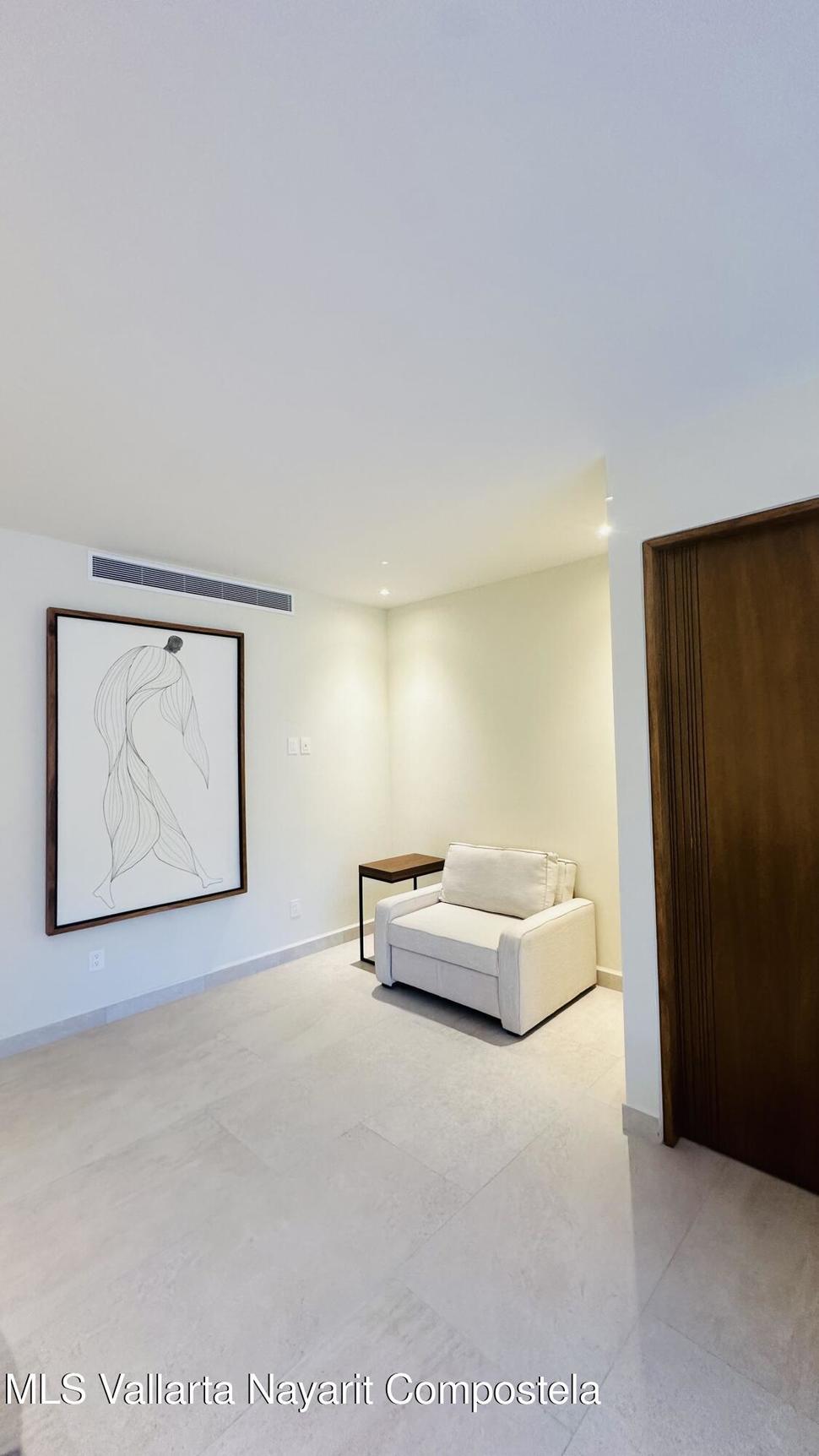 20251211193722040153000000 o