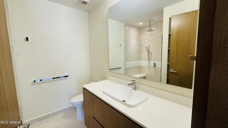 20251211193735518183000000 o