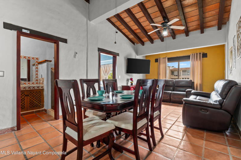 20251014210026745785000000 o