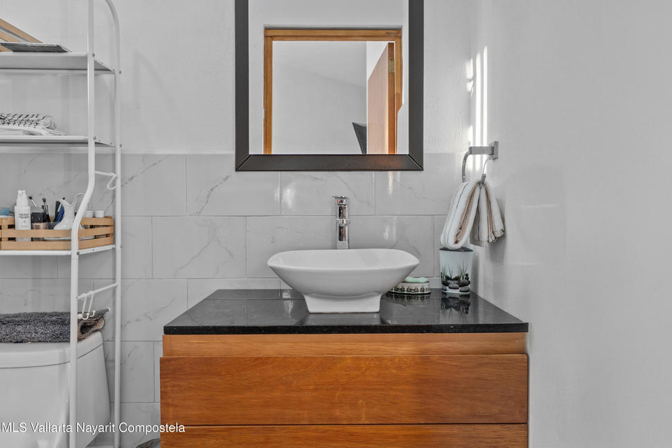 20251221181014075702000000 o