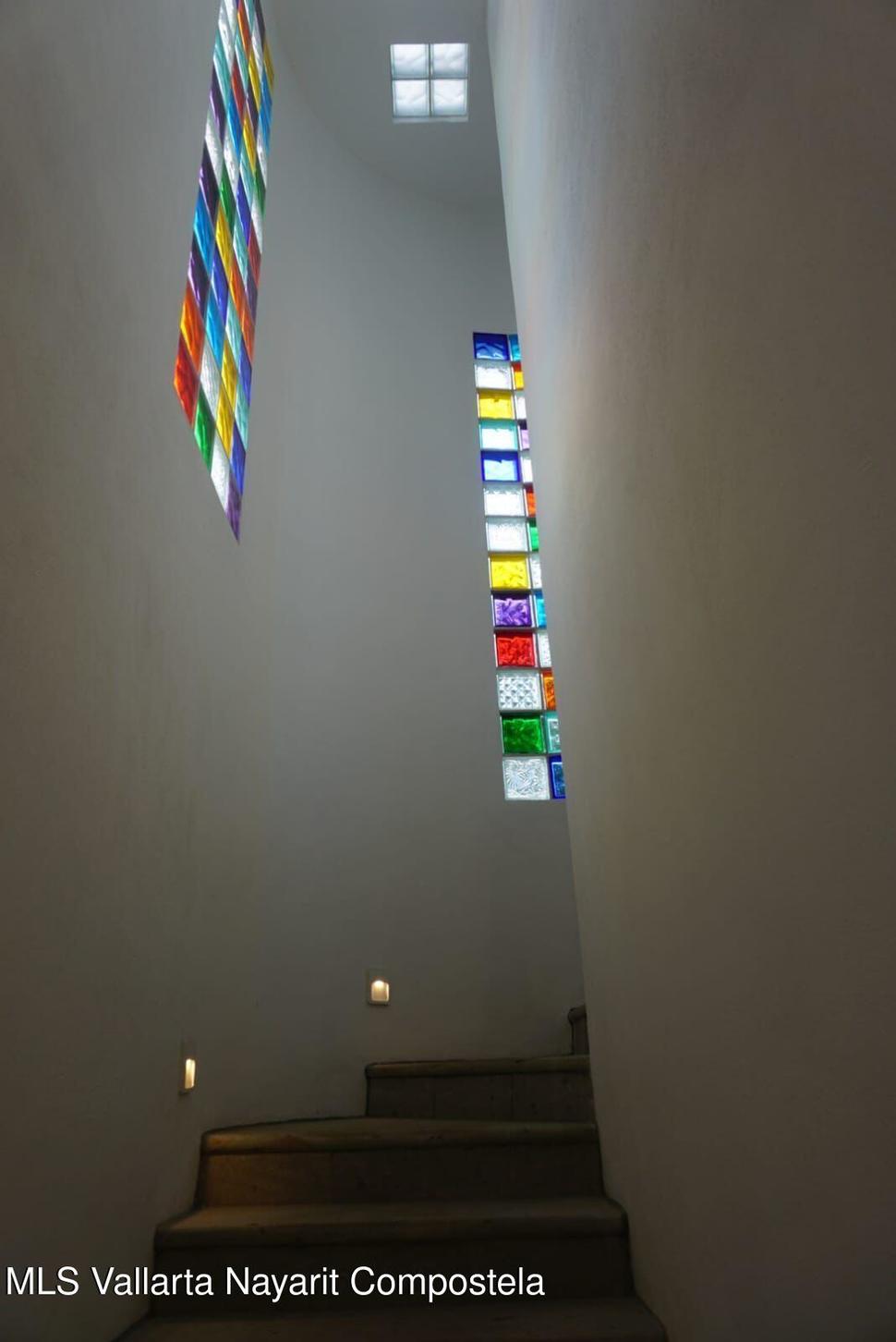 20251202042859353859000000 o