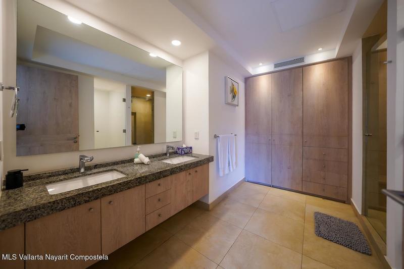 20250821032359971619000000 o