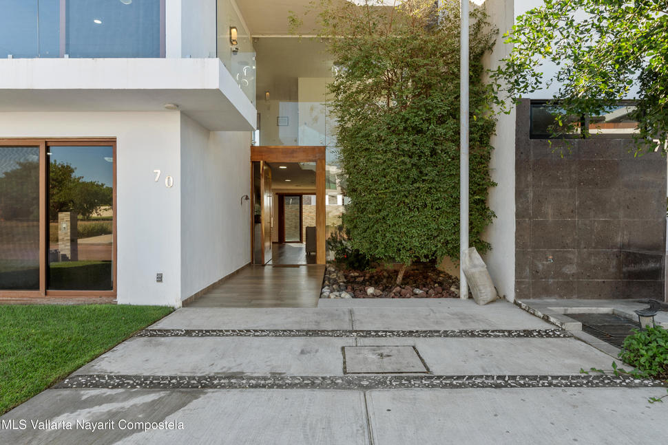 20251226215417228670000000 o