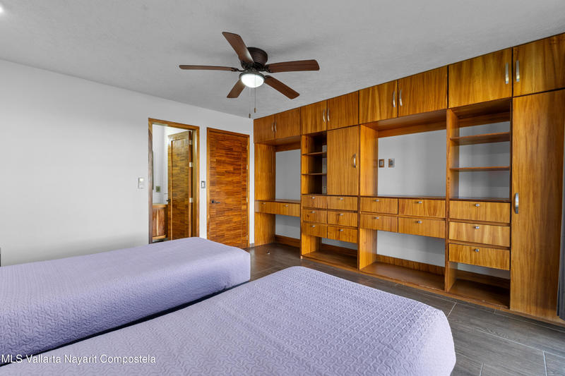 20251226215530210321000000 o