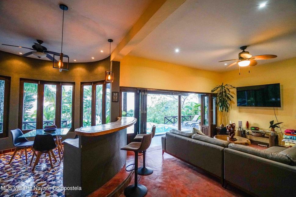 20251127010010208427000000 o