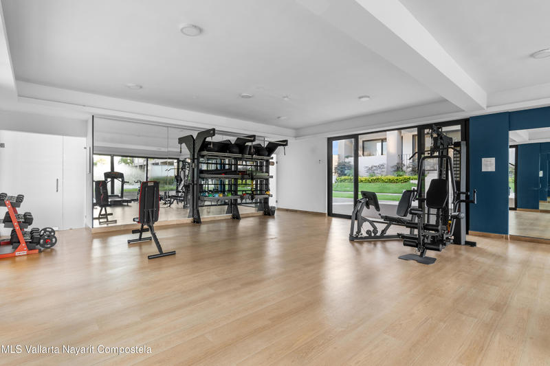 20251024223853228062000000 o