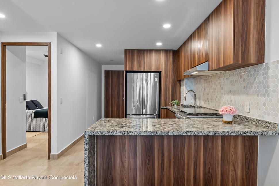 20251114003204193267000000 o