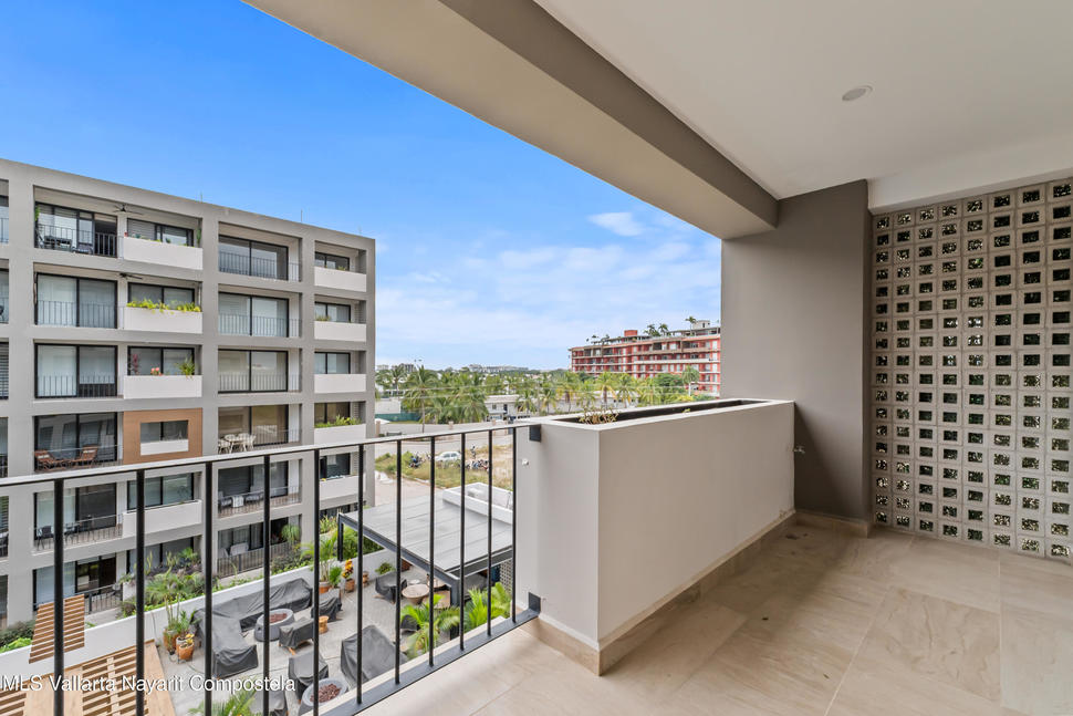 20251114003307664890000000 o