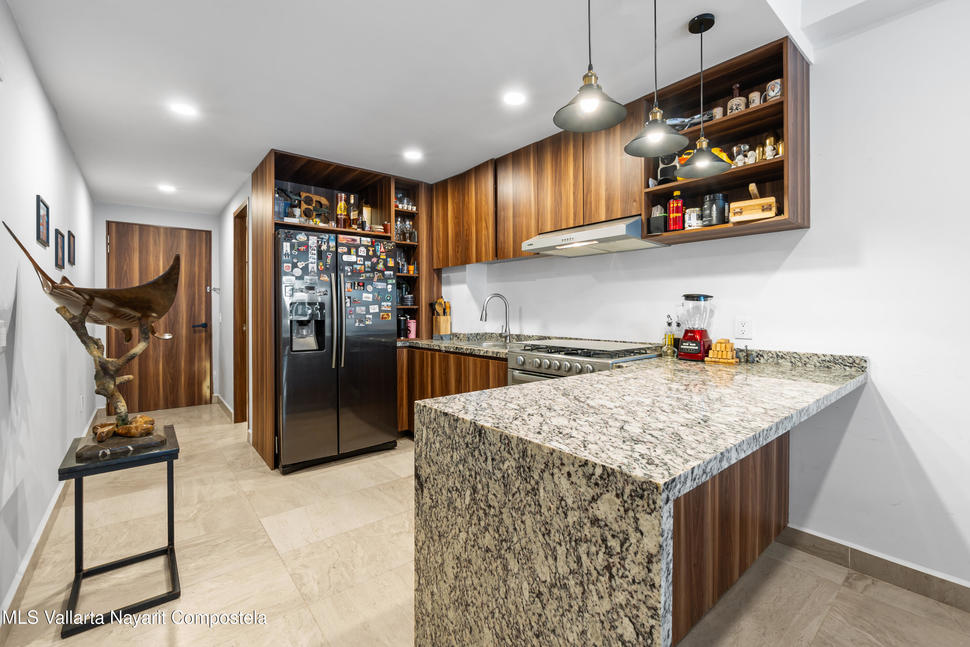 20251110235449310296000000 o