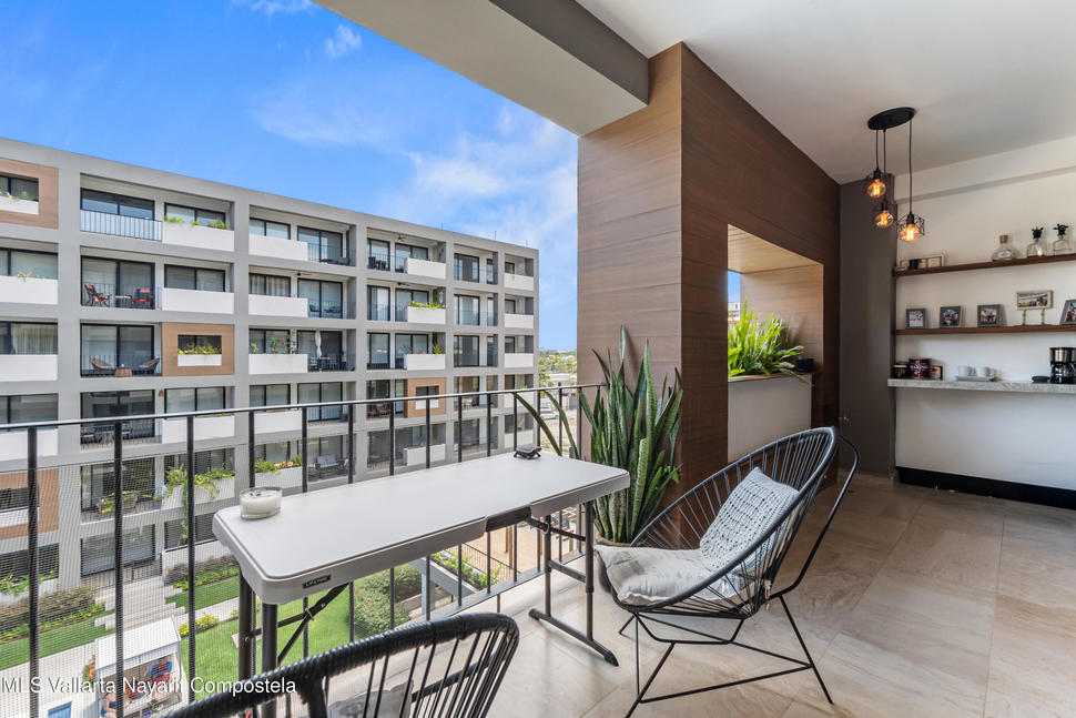 20251110235628289328000000 o