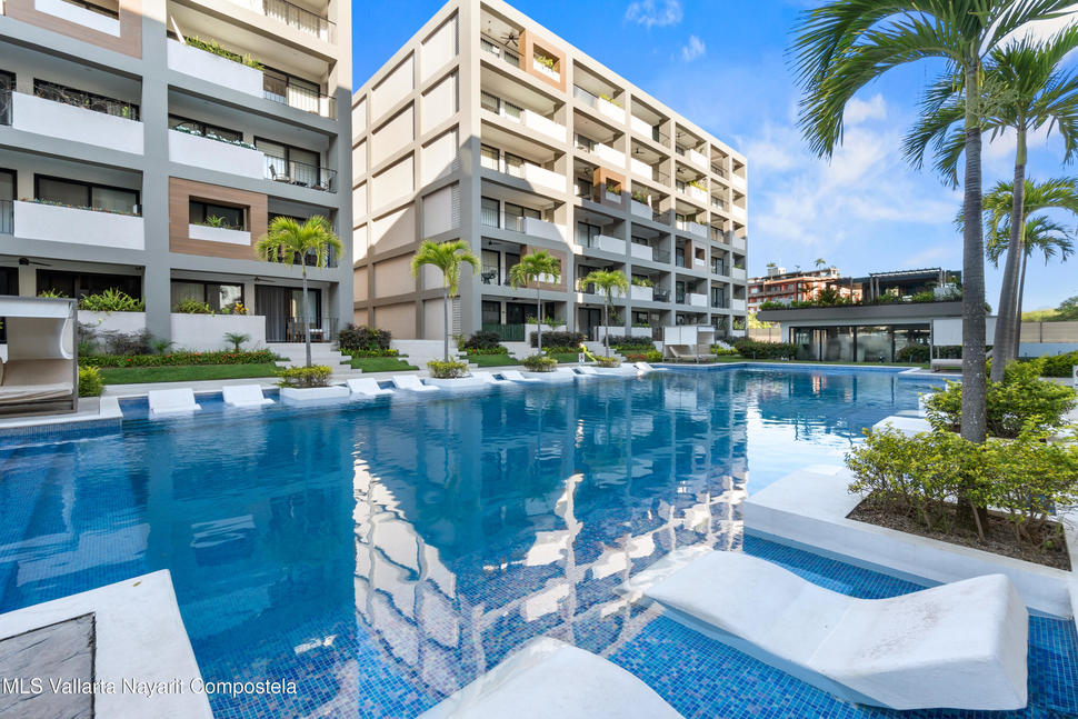 20251110235650471821000000 o