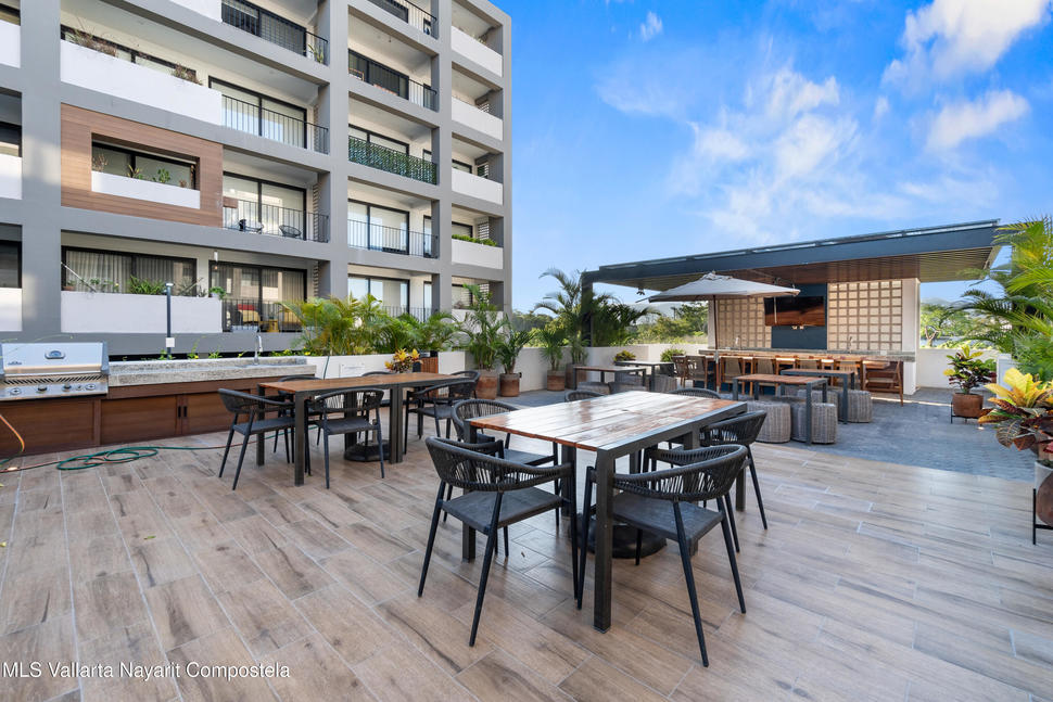 20251110235731796356000000 o