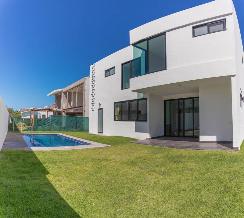 Villa El Nogal 379