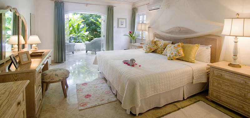 Emerald beach5 08