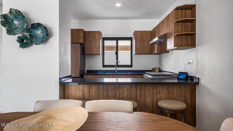 20251111210410728750000000 o