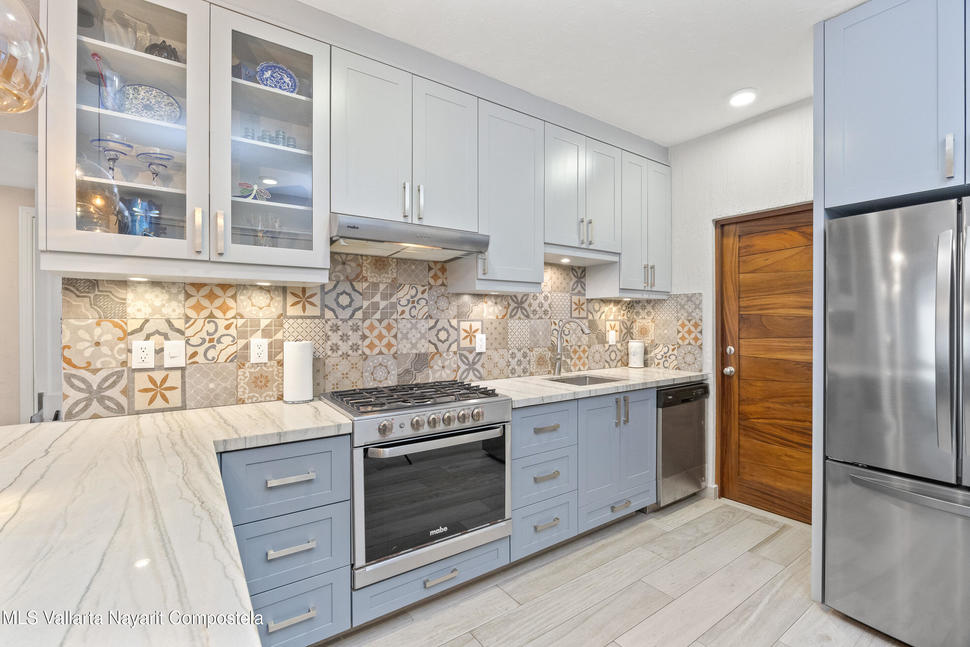 20250822221043006658000000 o