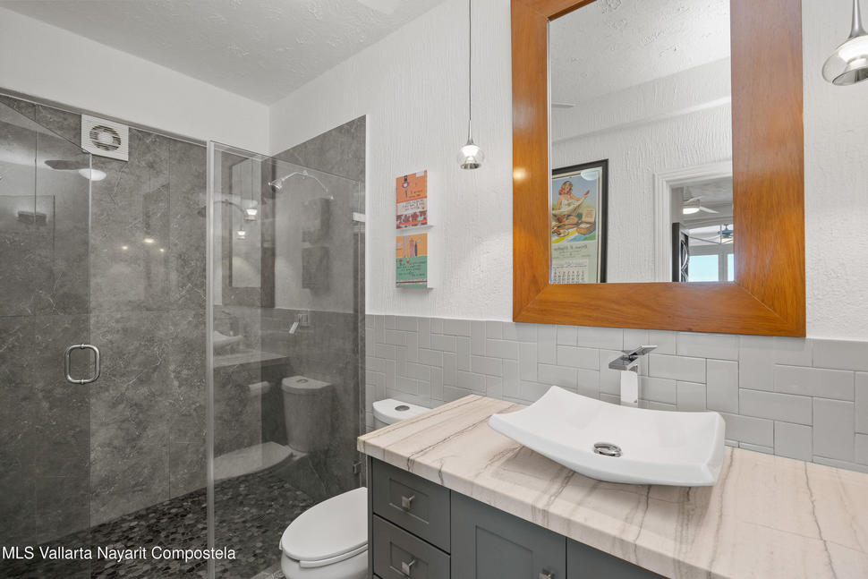 20250822221229744427000000 o