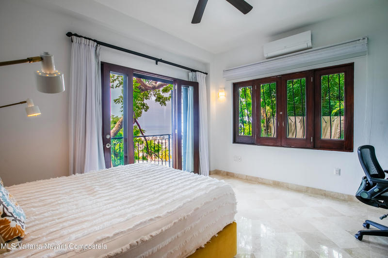 20250805052142937535000000 o