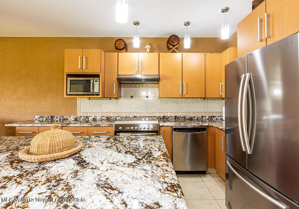 20251230213546462027000000 o