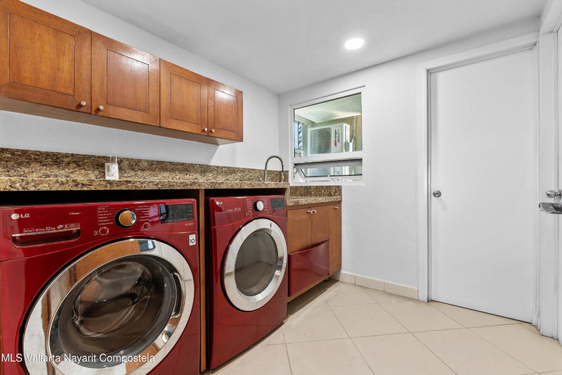 20260102211316513409000000 o