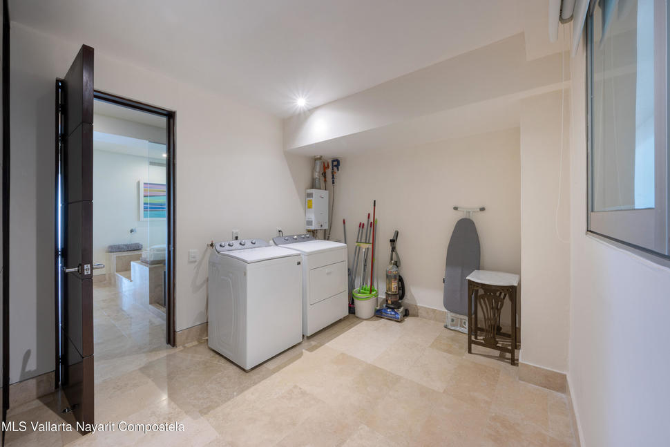 20251205034442092191000000 o