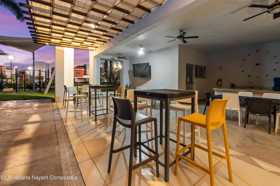 20251022223718909869000000 o