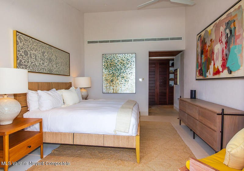 20251029183028322965000000 o