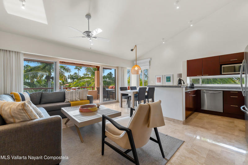 Jazmin303 Jazmin 303