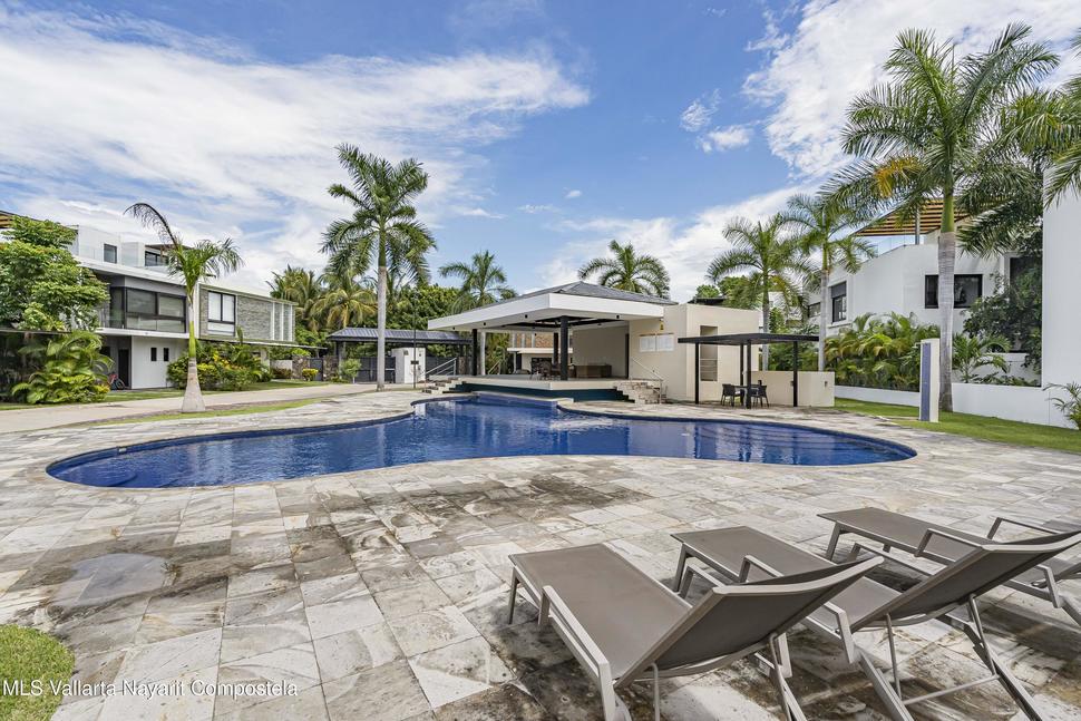 20251030213947896448000000 o