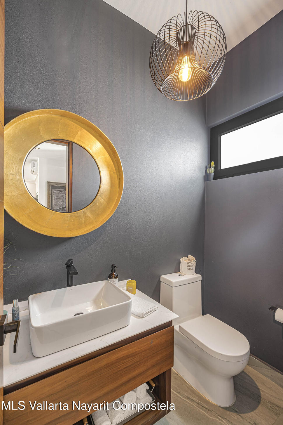 20251030214026358461000000 o