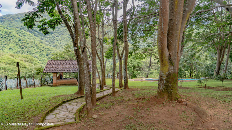 20251015192018832828000000 o