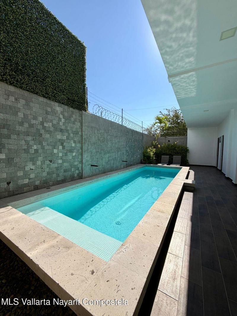 20251218170101129754000000 o