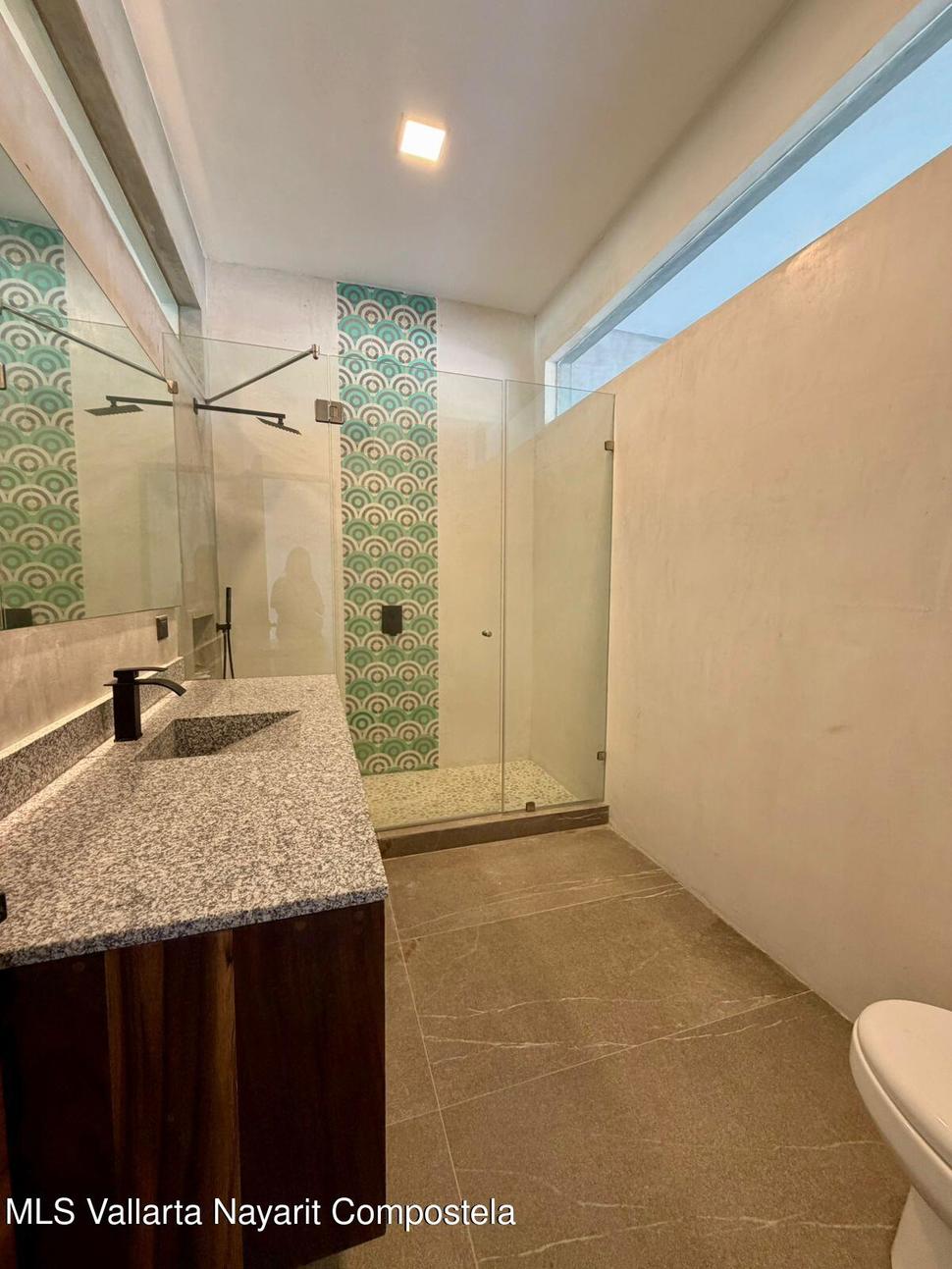 20251218171128546728000000 o