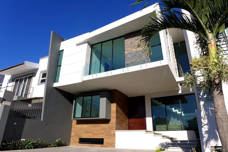 Casa Lago Victoria