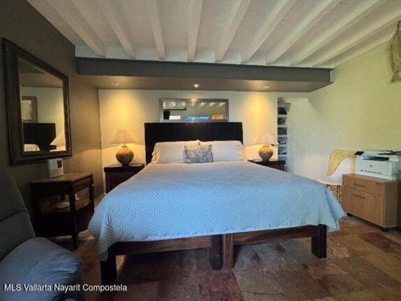 20251208232134560021000000 o