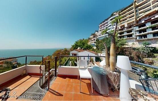 20251208232153735373000000 o