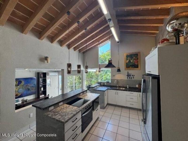 20251208232159656707000000 o