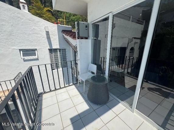 20251208232203177766000000 o