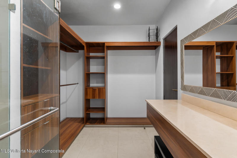 20250916010503040391000000 o