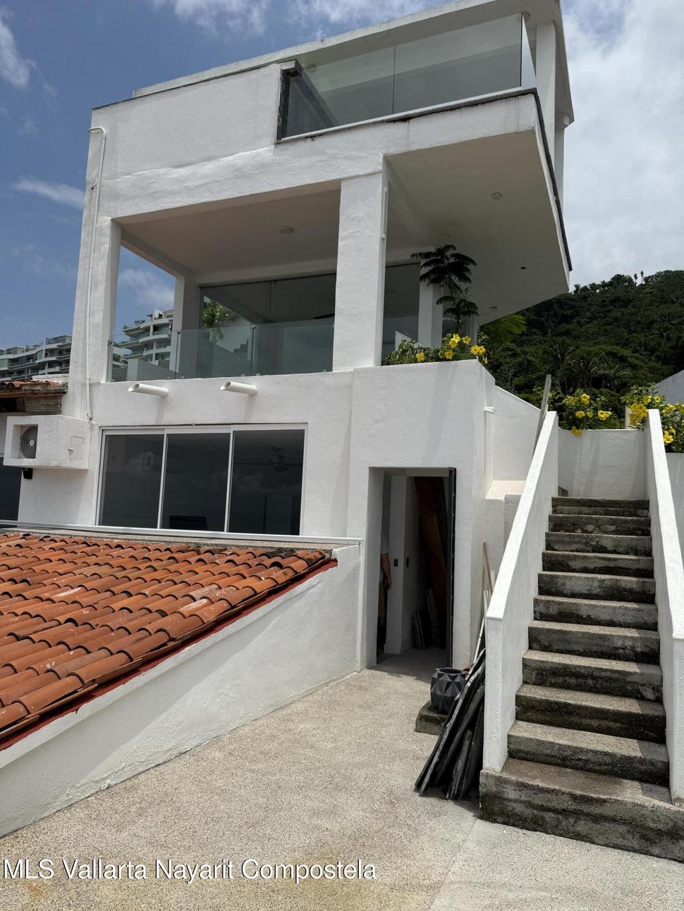 20251009214837235271000000 o