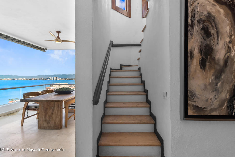 20251006181914306996000000 o