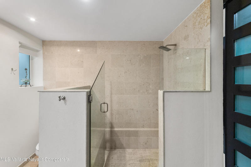 20250625193652303739000000 o